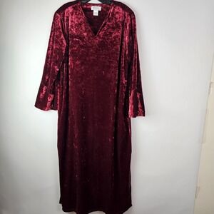 Cabernet Womens Red Velvet Caftan Robe Long Sleeve Medium Housecoat Pullover